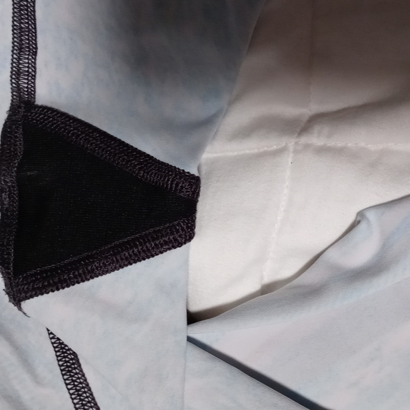 LULU LEMON ACTIVEWEAR HIGH RISE - Picture 8 of 9